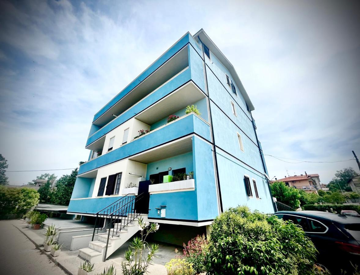 Cozy 55-M2 Flat Close To The Countryside In Нарни Экстерьер фото